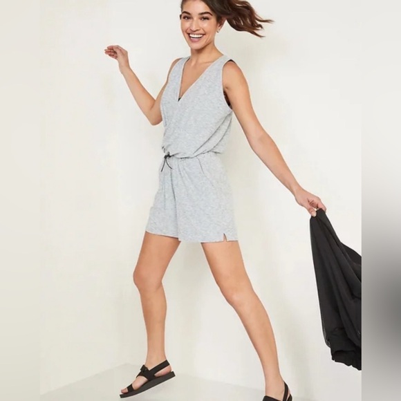 Old Navy Pants - EUC Women’s Old Navy Active Breathe ON Cross-Front V-Neck Romper Gray, large